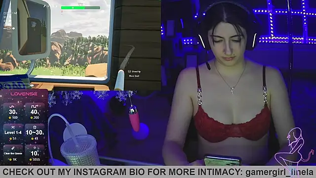 Gamergirl-Linela live sex cam