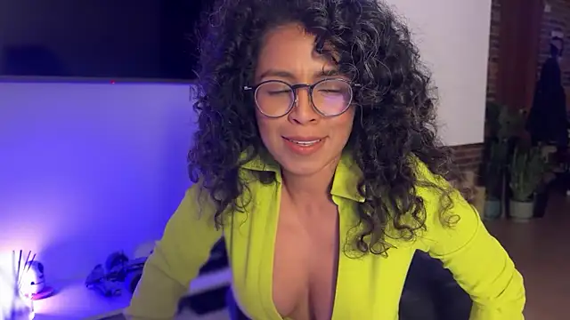 illaroom live sex cam