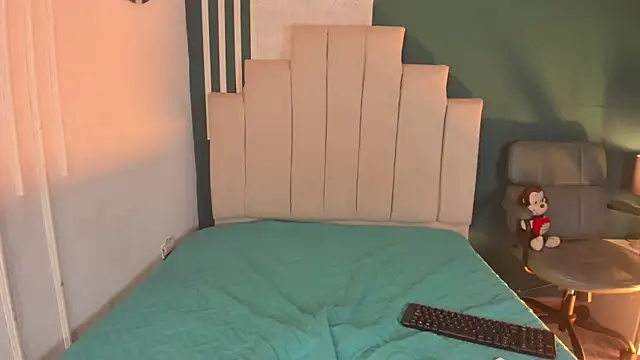 AliceMadnes live sex cam