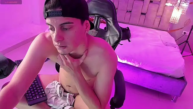 Maximo__ live sex cam