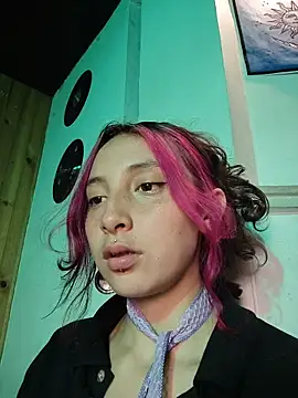 _Laary_Lily live sex cam