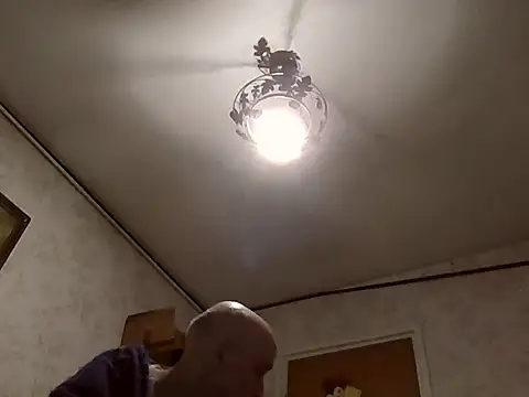 mariusica1@xh's Stripchat show and profile