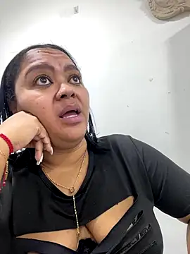 yanza2002 live sex cam