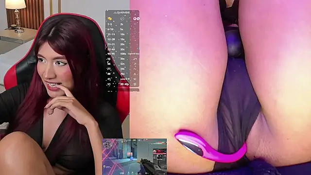 MiaVoss live sex cam