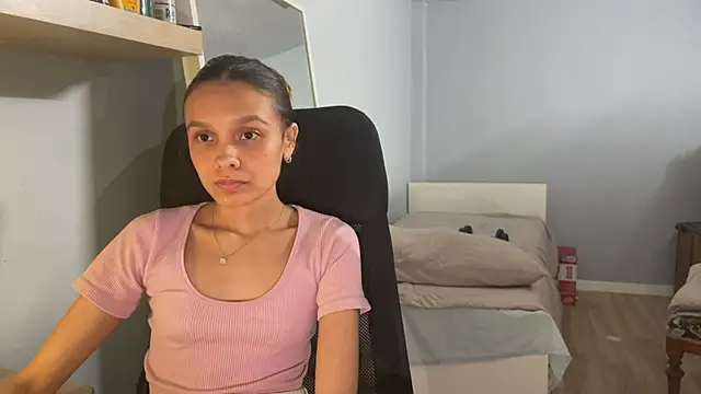 RagnarLothbrokXX live sex cam