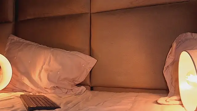 angelinepossy live sex cam