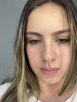 Cloee_Rainbow1 live sex cam