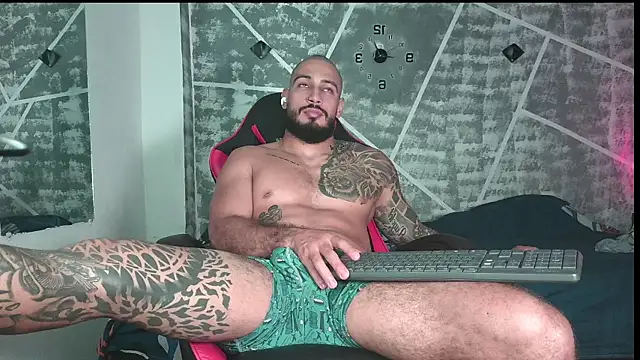 leonidas_18k live sex cam