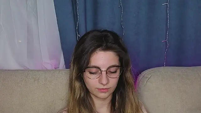 CasandraMickell live sex cam