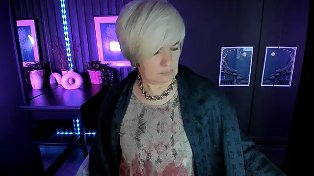 CarmenSoft live sex cam