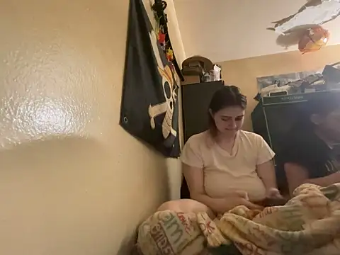 Snowbunnycake_131 live sex cam