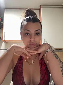 Noeliagglow live sex cam