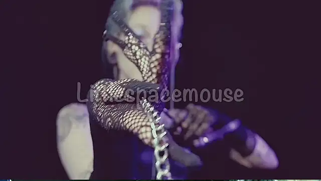 Littlespacemouse's Stripchat show and profile