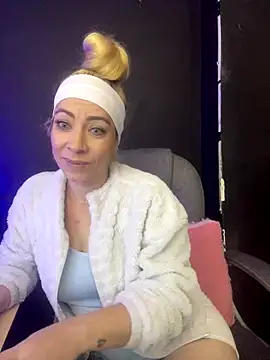 viktoria_davis_ live sex cam