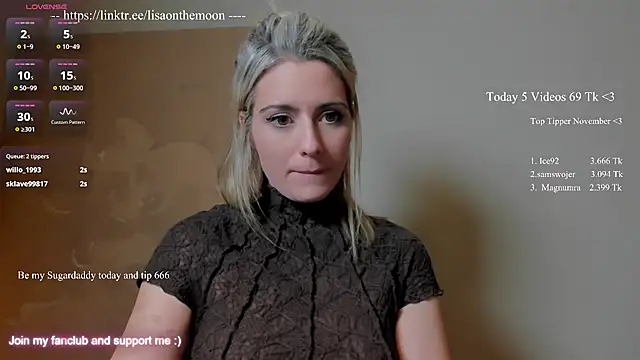 Lisaonthemoon live sex cam