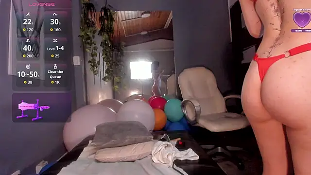 lunaalynch live sex cam