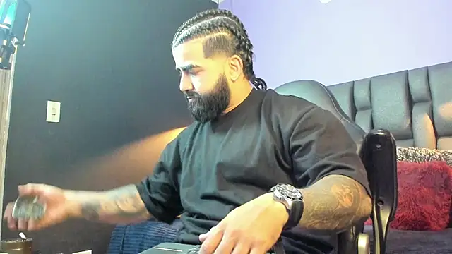 Lyon_vach live sex cam