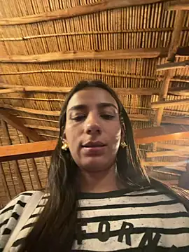 -juicy_ live sex cam