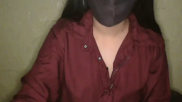 Reddy_Trisha's Stripchat show and profile