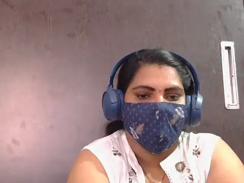 Nisha-telugu live sex cam