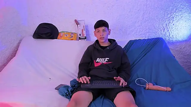 zeus_blaze live sex cam