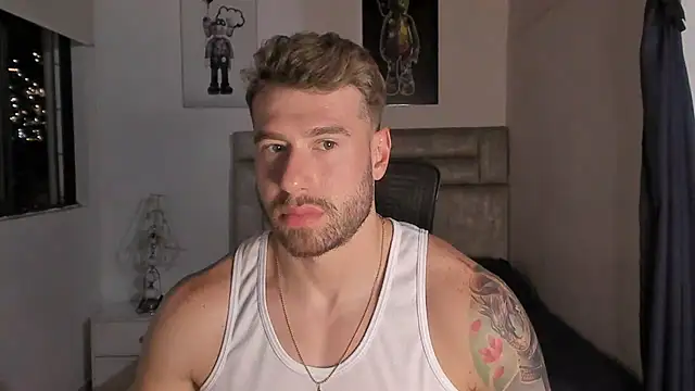 paul_rogerr live sex cam