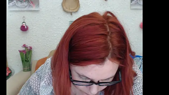 PlayfullMature live sex cam