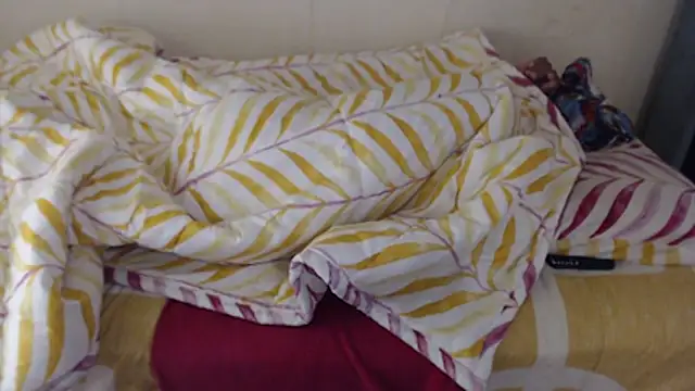 Tillah87 live sex cam