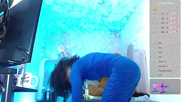 puca_ebony live sex cam