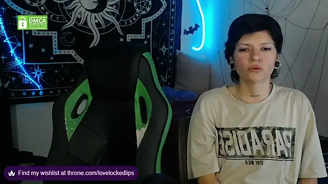 lovelockedlips live sex cam