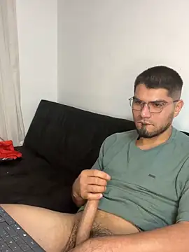 mirallesandbig live sex cam