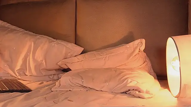 angelinepossy live sex cam