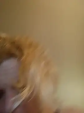 KITTYBOOBOOFUXX live sex cam