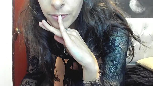 ScarletKings live sex cam