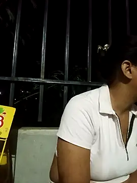 Andreita_95 live sex cam