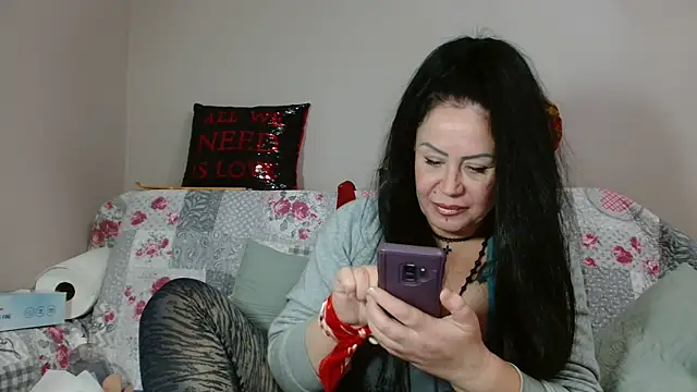 ___KHALEESI___ live sex cam