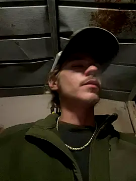 Lovemilfs@xh live sex cam