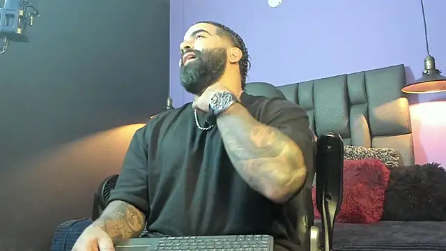 Lyon_vach live sex cam