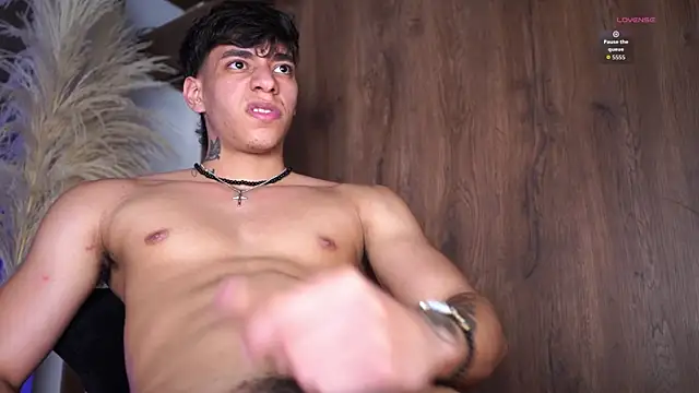 Josep_Davies live sex cam