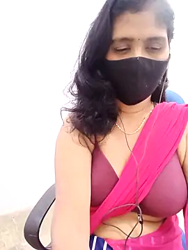 Lucky-Deepthi live sex cam