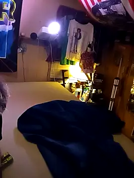 j_hollywood91's Stripchat show and profile