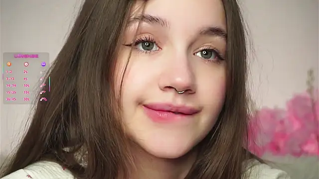 AmiLewis live sex cam