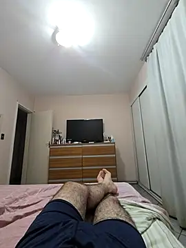 MysterBearMG live sex cam