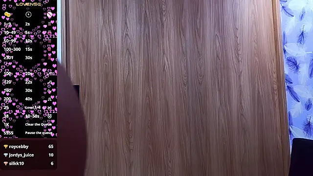 Molly_ADY's Stripchat show and profile