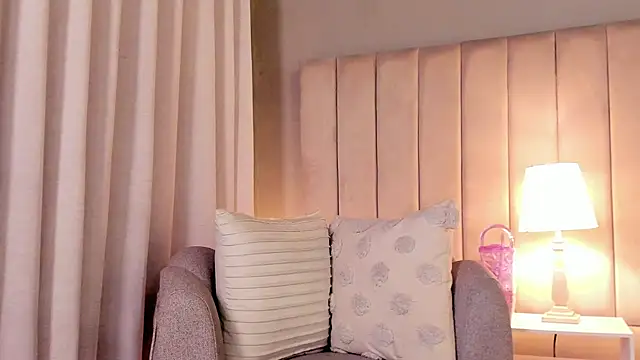 Paulina_Monroy's Stripchat show and profile