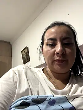 Abril_Luv live sex cam