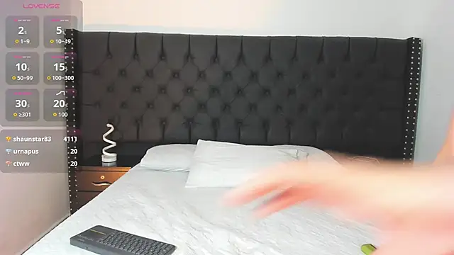 VictoriaMonroee_ live sex cam