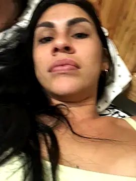 hotroommates live sex cam