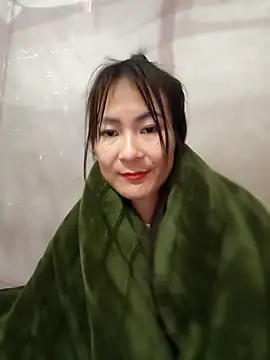 Yumyum_kiw live sex cam