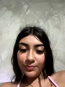 Sweed-virgin-pussy live sex cam
